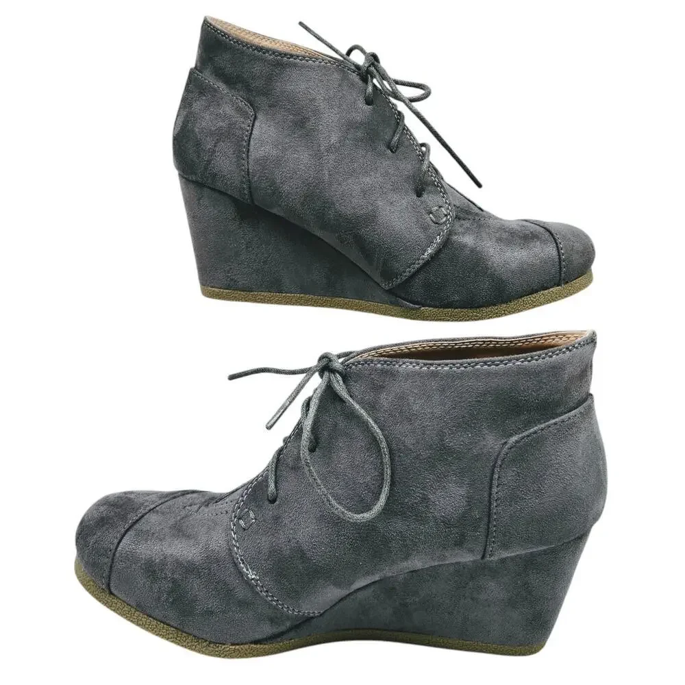 Chase‎ + Chloe Women's Faux Suede Wedge Booties Size 7.5 NEW